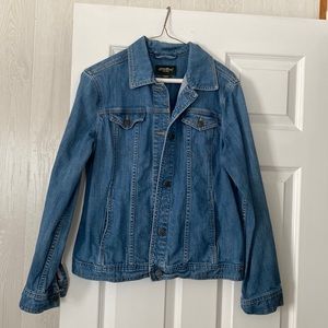 Eddie Bauer Jean jacket..large..blue denim